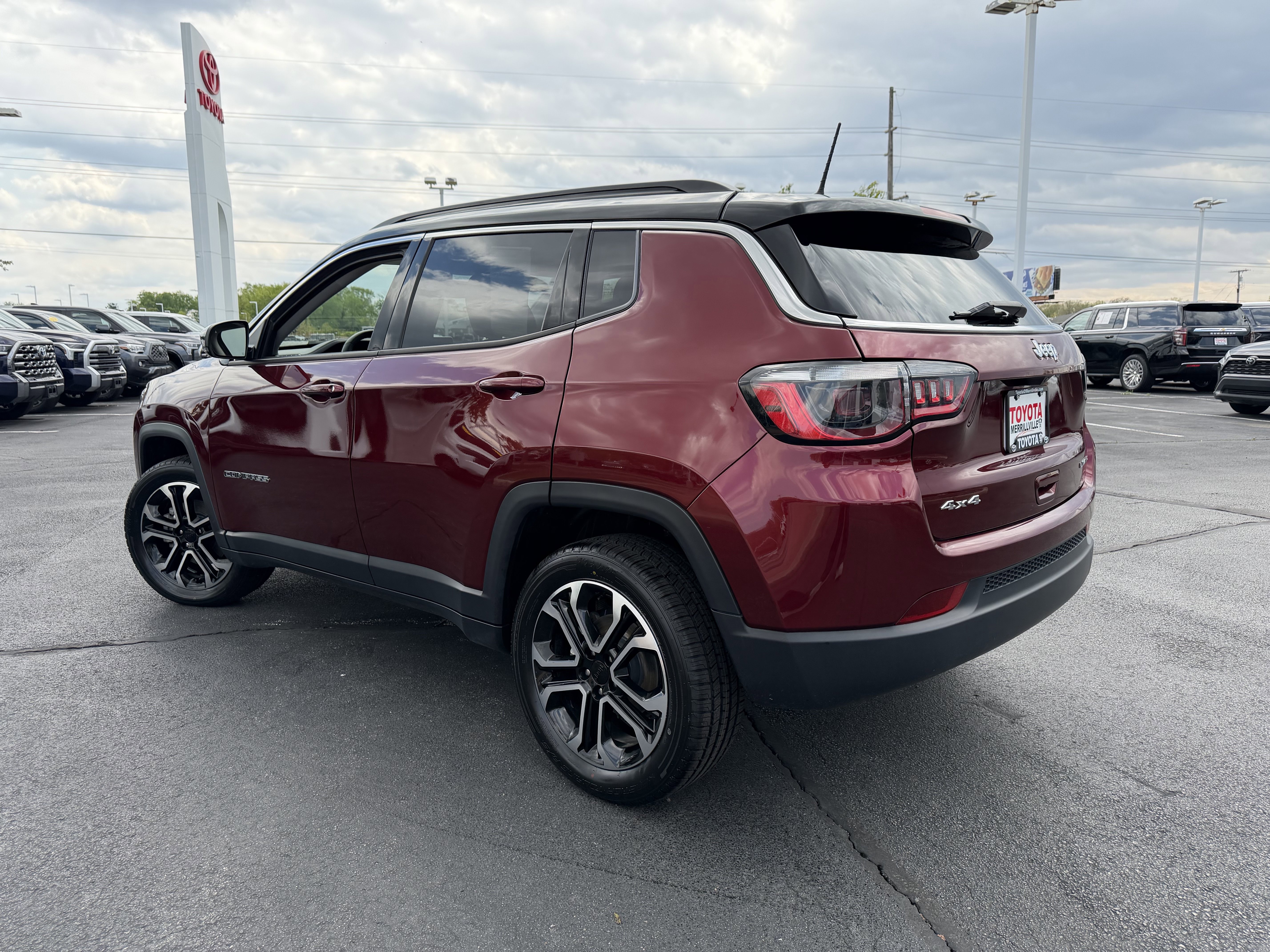 Used 2022 Jeep Compass Limited AWD/4WD image 6