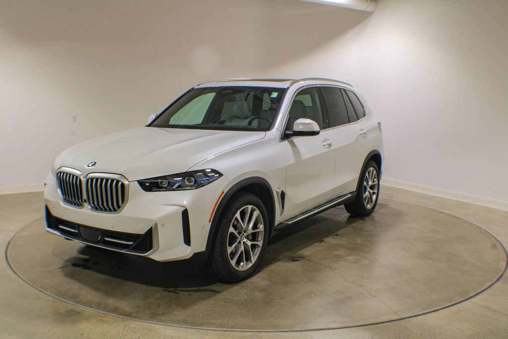 Used 2026 BMW X5 xDrive40i AWD/4WD image 1