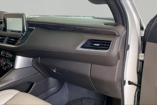 Used 2022 Chevrolet Tahoe Z71 w/ Z71 Off-Road Package AWD/4WD image 19
