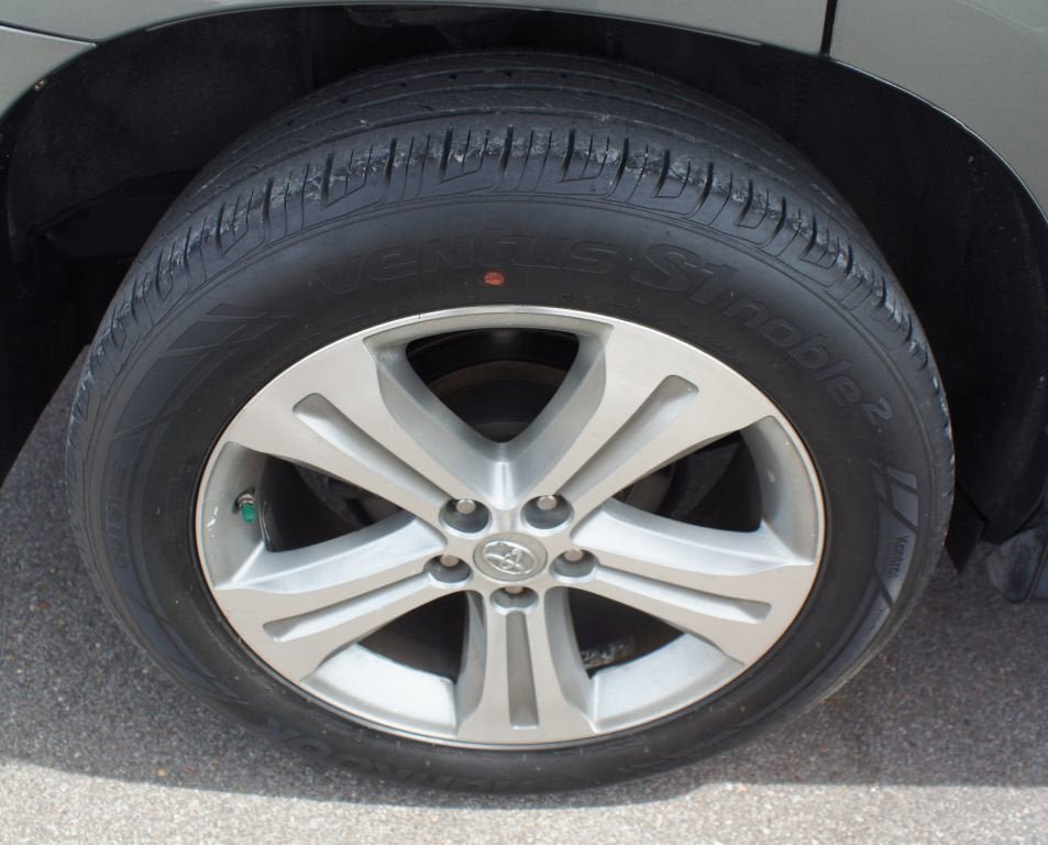Used 2011 Toyota Highlander Limited w/ Tow Pkg FWD image 18