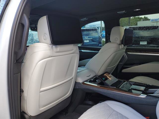 Certified 2026 Cadillac Escalade ESV Platinum Luxury image 34
