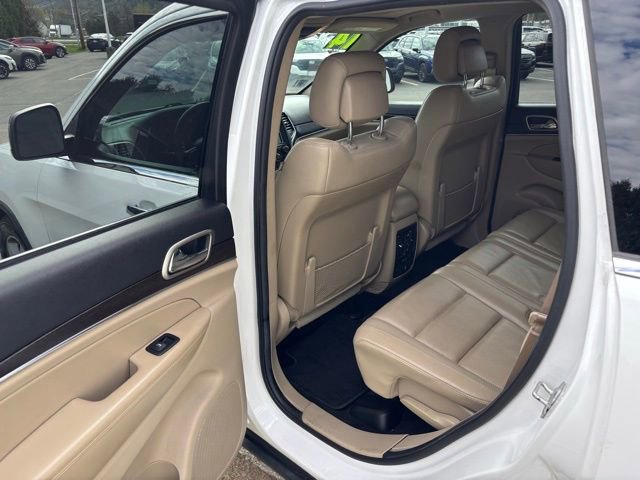 Used 2014 Jeep Grand Cherokee Limited w/ Luxury Group II RWD image 17