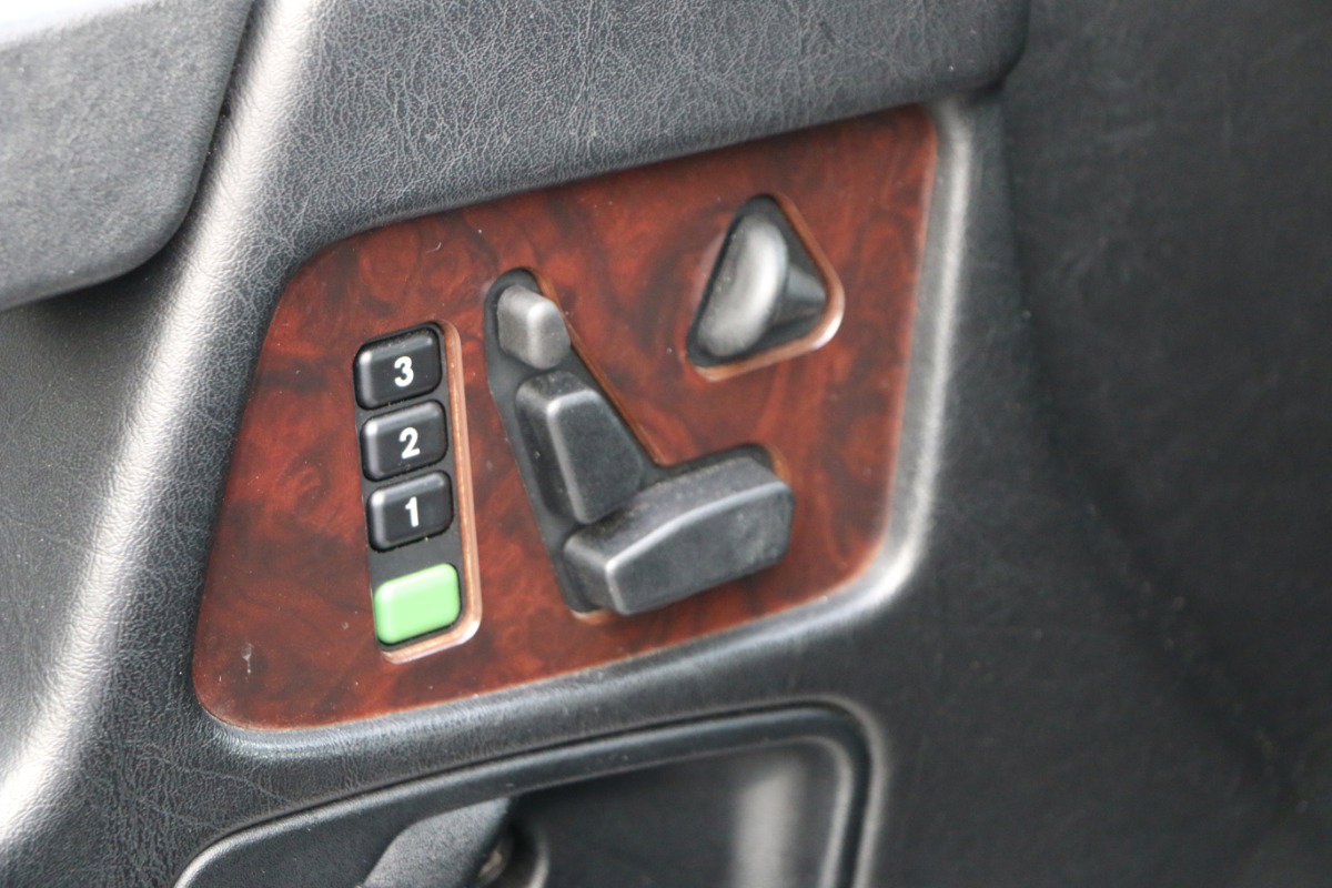 Used 2002 Mercedes-Benz G 500 image 15
