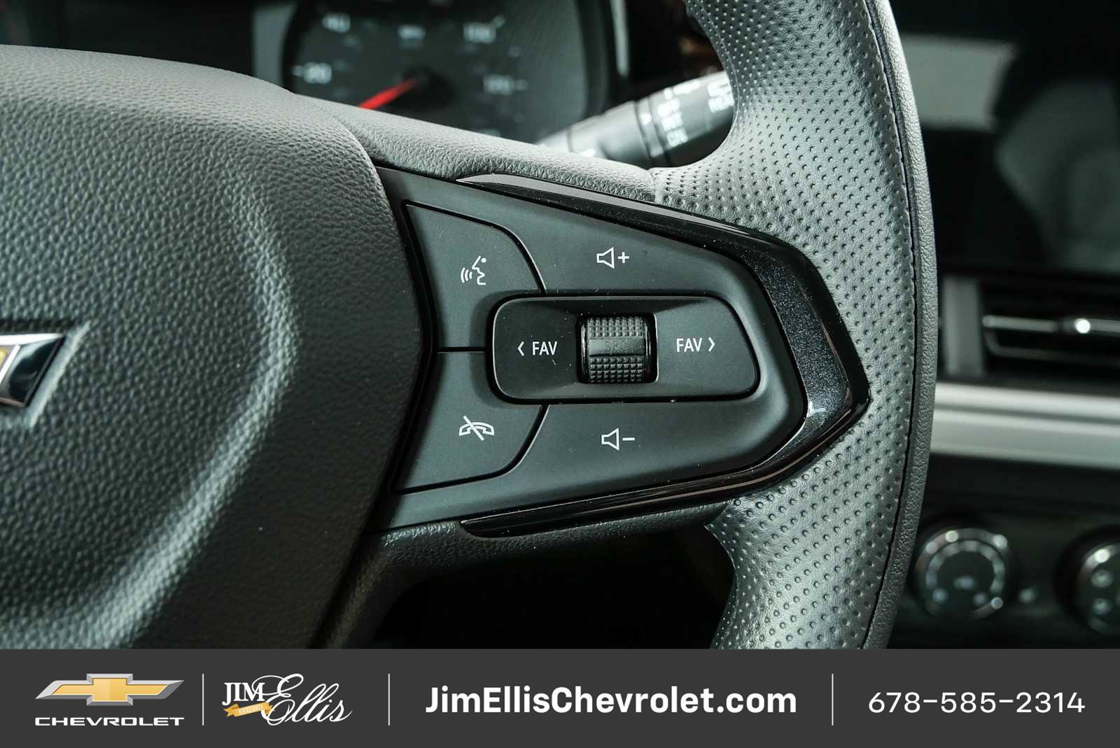 New 2026 Chevrolet Trax LS w/ LS Convenience Package FWD image 11