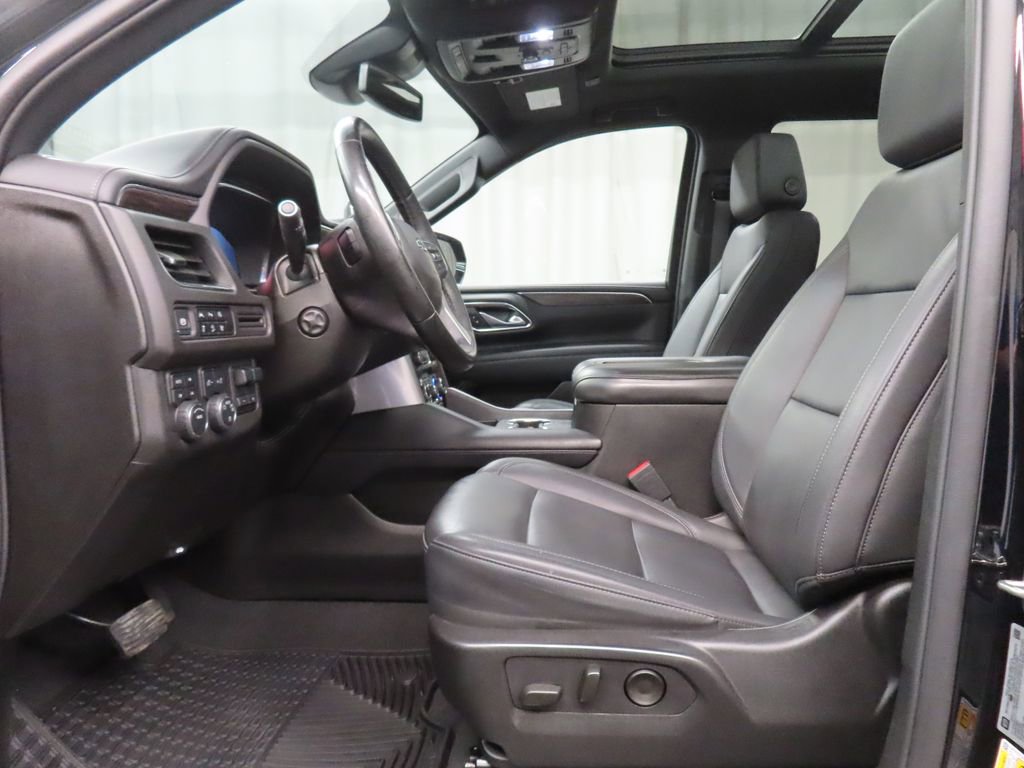 Used 2024 Chevrolet Tahoe Z71 w/ Luxury Package AWD/4WD image 9