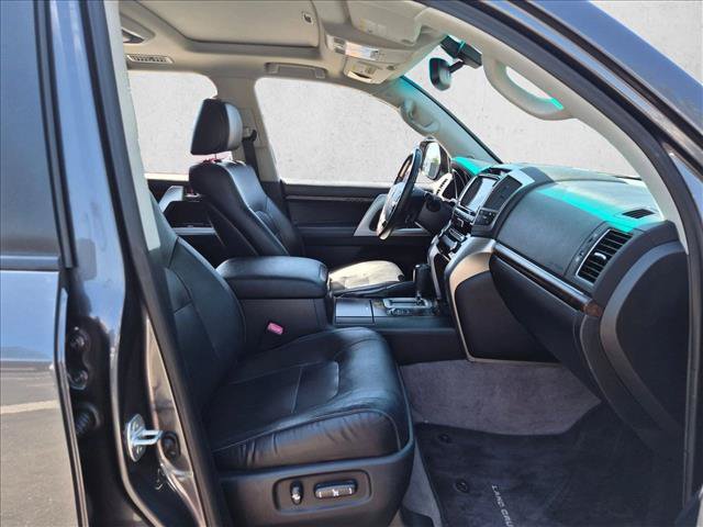 Used 2015 Toyota Land Cruiser AWD/4WD image 19
