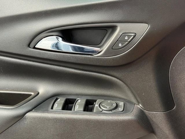 Used 2020 Chevrolet Equinox LT FWD image 22