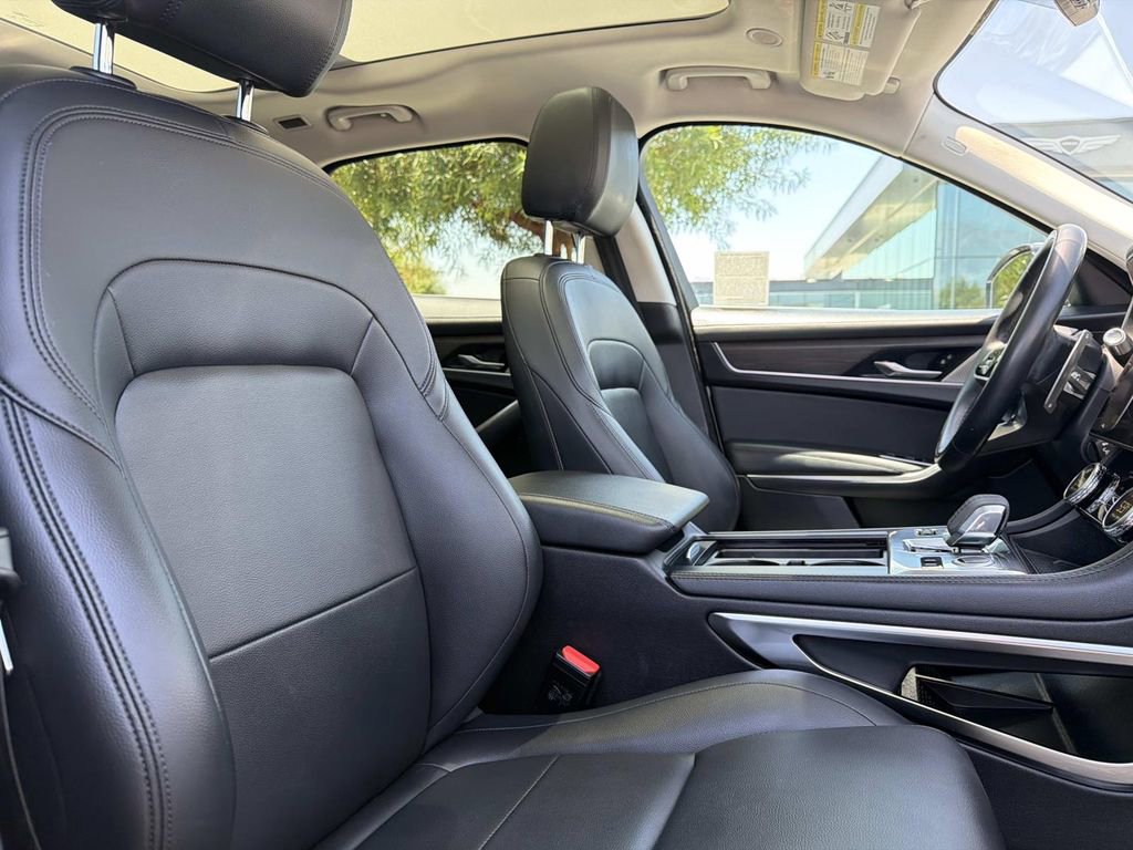 Used 2021 Jaguar F-PACE AWD/4WD image 21