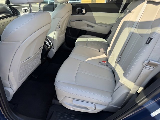 New 2026 Kia Sorento S w/ S Panoramic Sunroof Package image 9