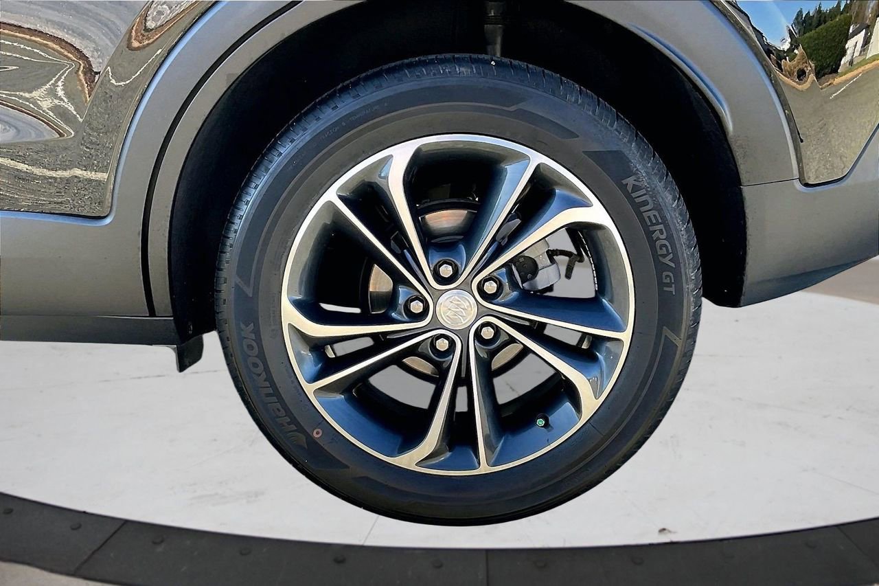 Used 2023 Buick Encore GX Select image 33