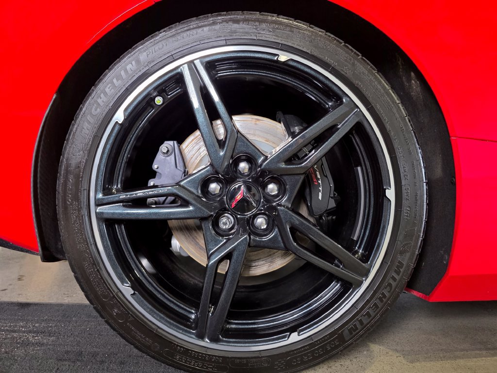 Used 2024 Chevrolet Corvette Stingray Preferred Cpe w/ Z51 Performance Package RWD image 26