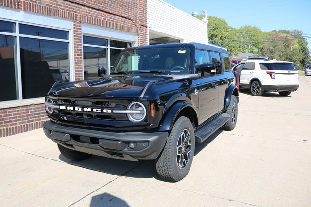 New 2025 Ford Bronco Outer Banks image 6