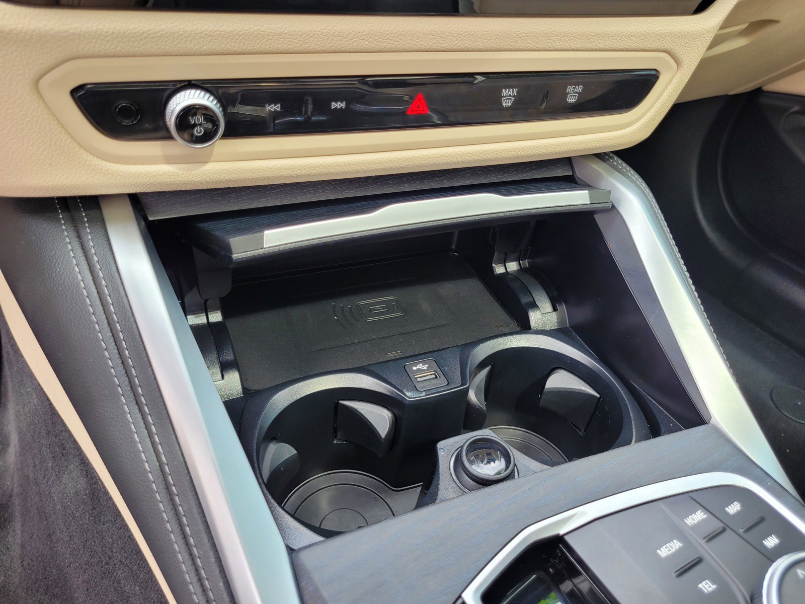 Used 2025 BMW 430i Coupe w/ M Sport Package image 18