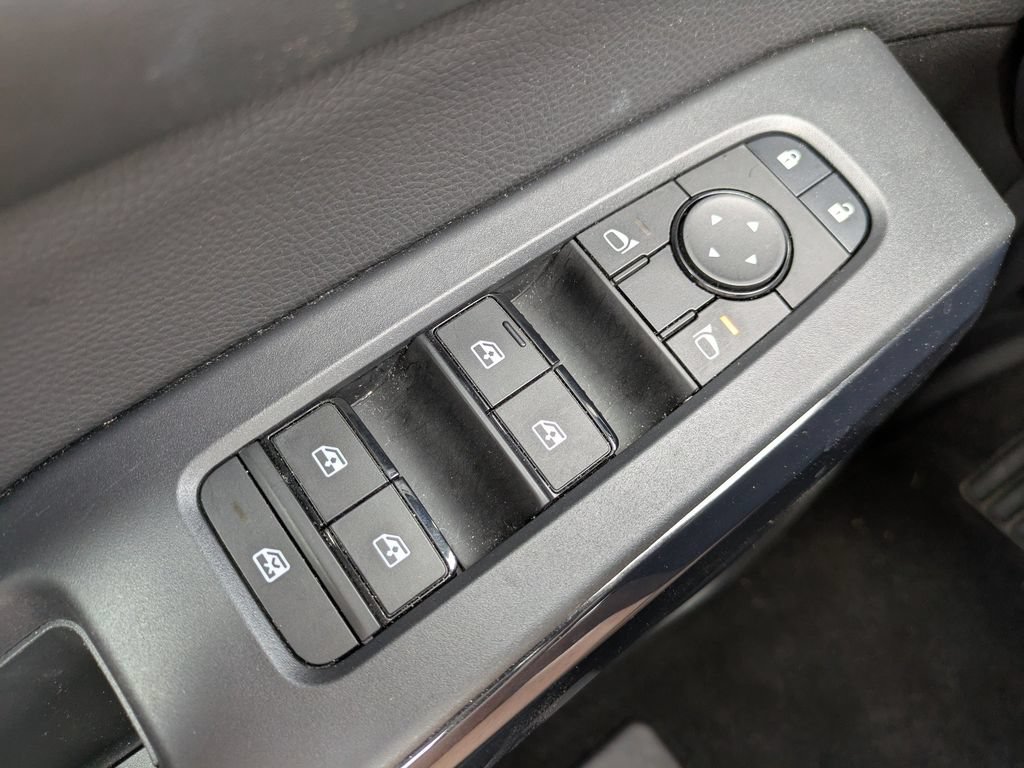 Certified 2025 Nissan Pathfinder SV AWD/4WD image 23