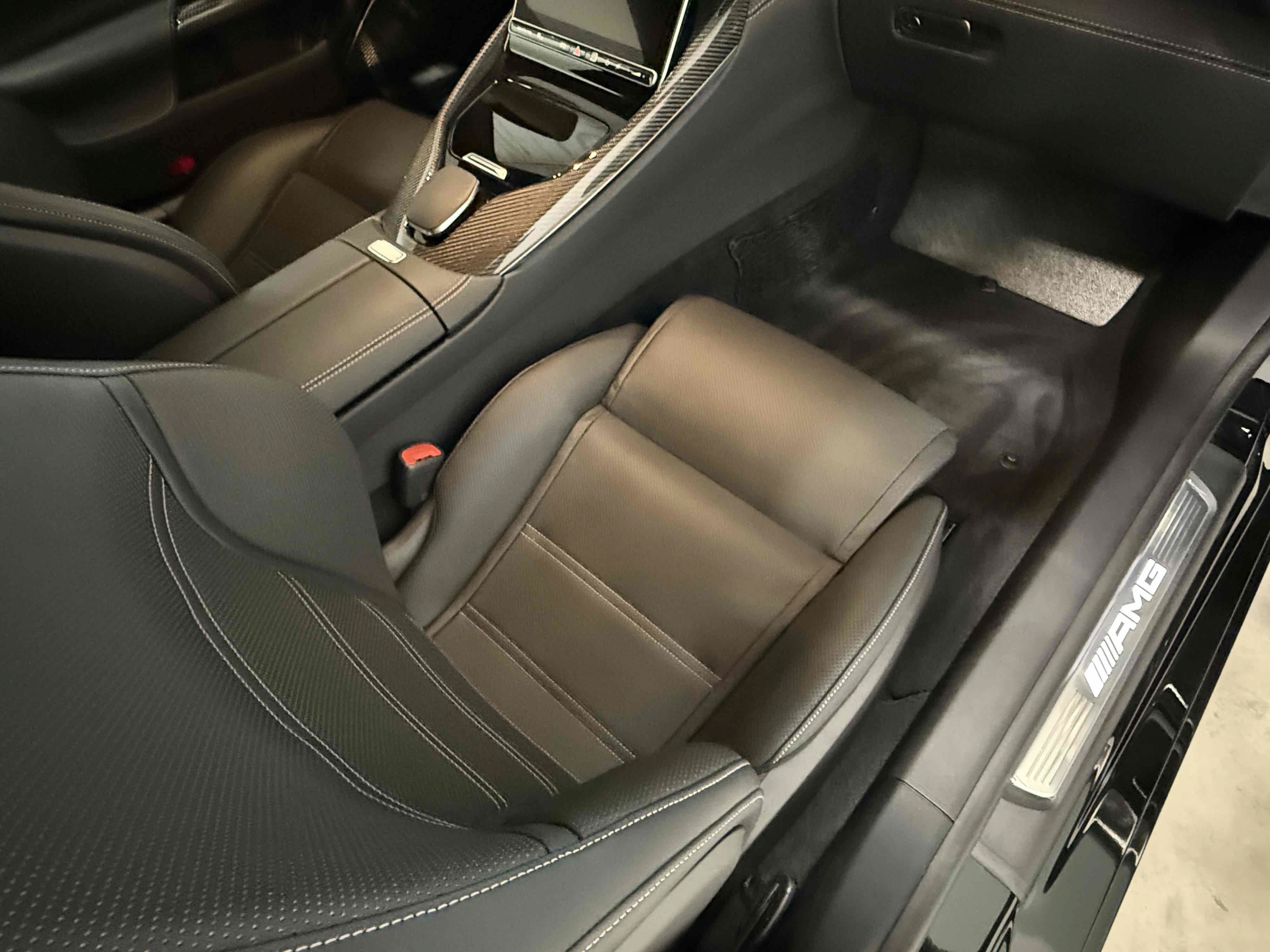 Used 2025 Mercedes-Benz AMG GT 63 image 36
