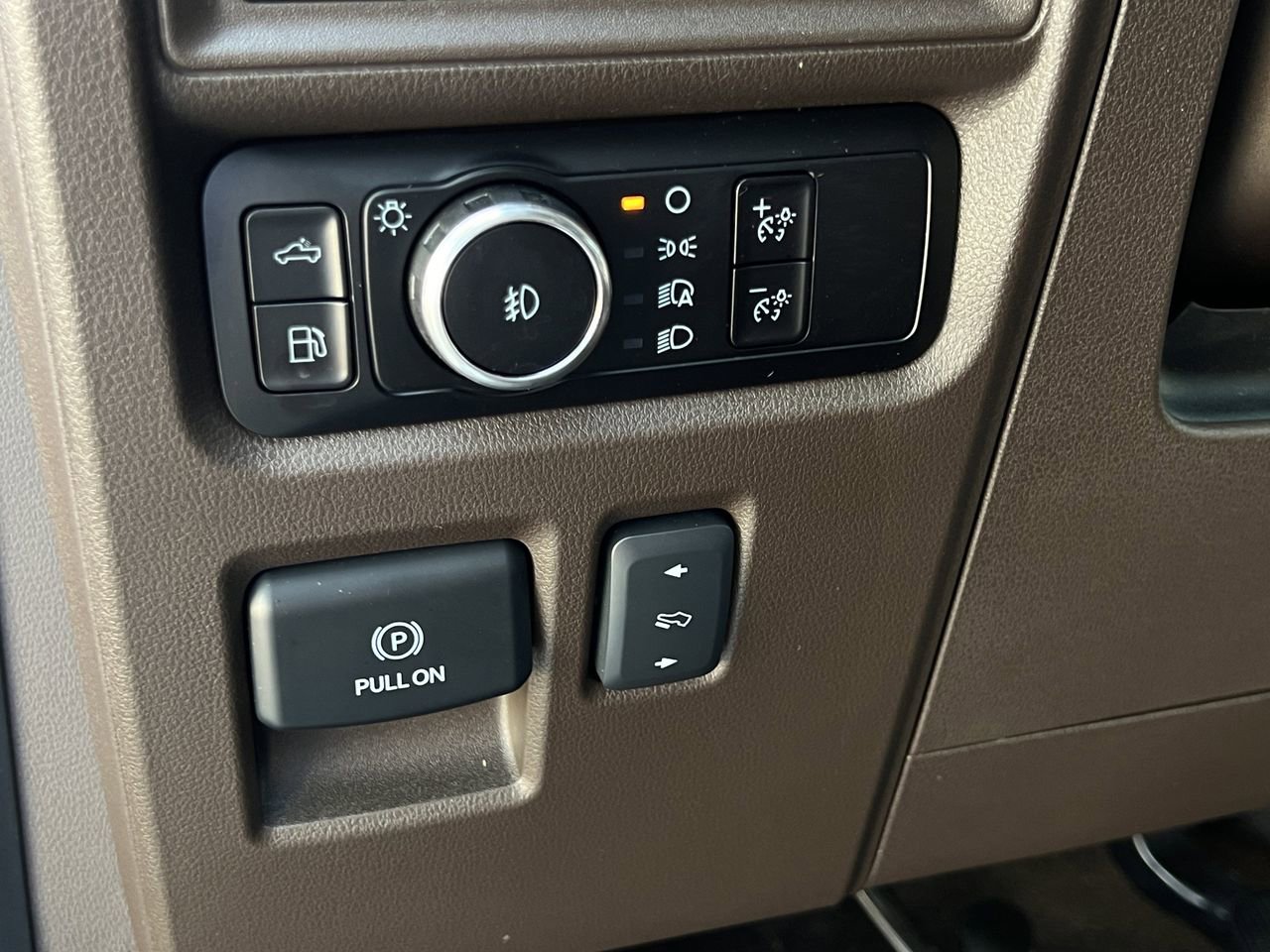 Used 2023 Ford F150 King Ranch w/ Equipment Group 601A High AWD/4WD image 18