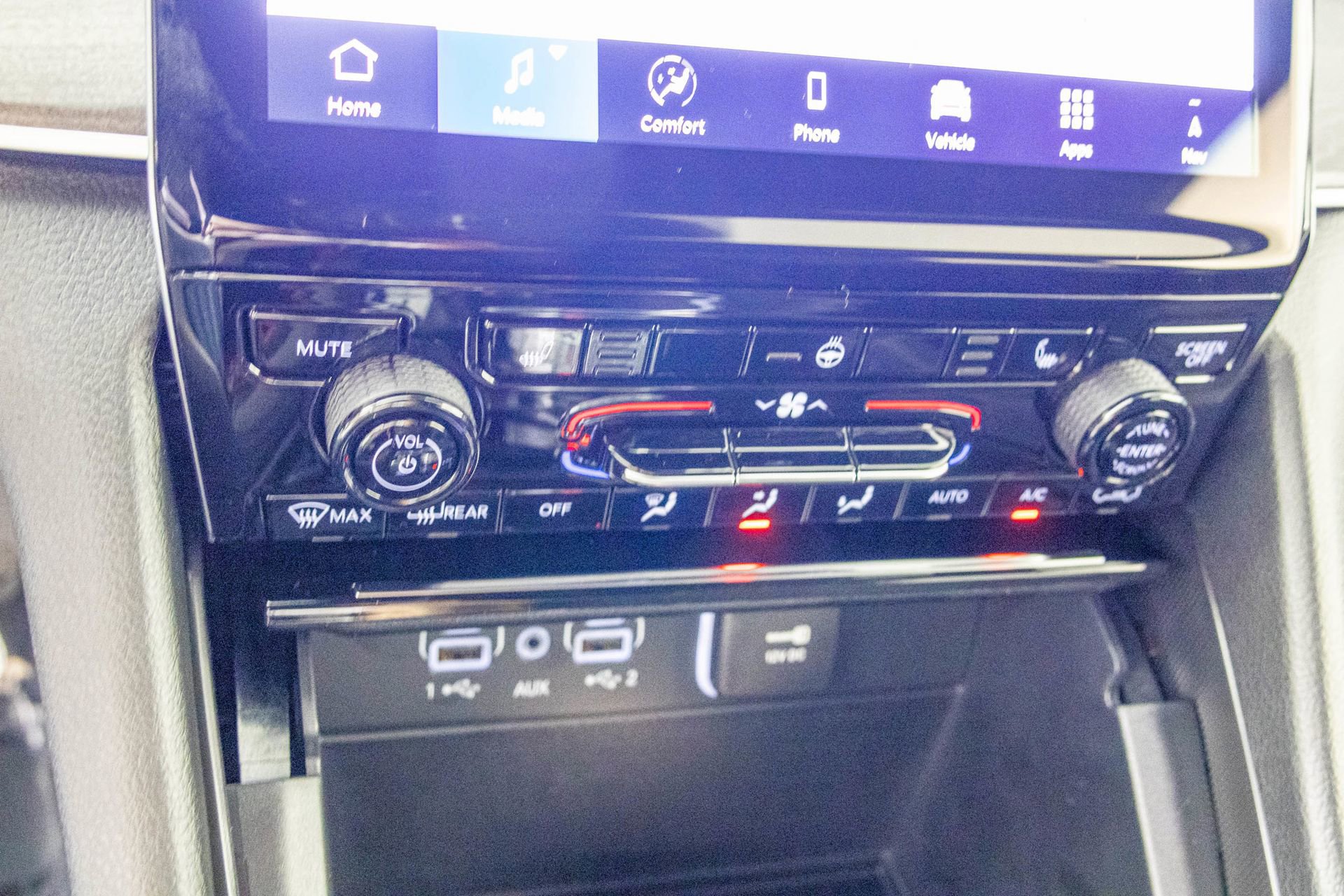 New 2025 Jeep Grand Cherokee Limited image 24