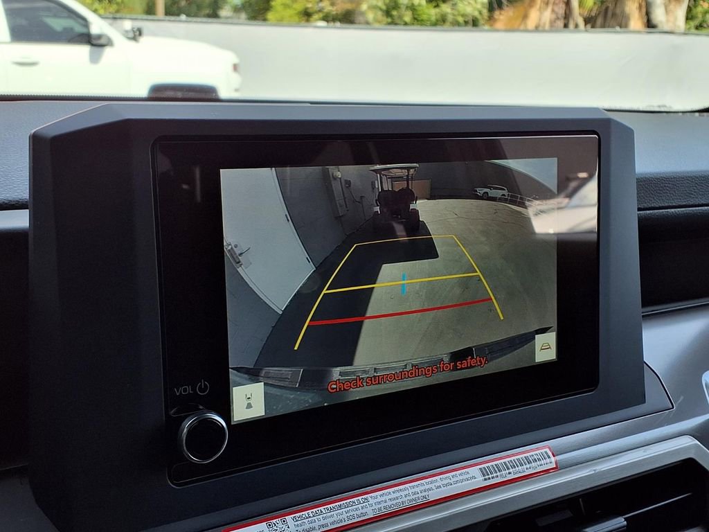 Certified 2025 Toyota Tacoma SR5 image 9