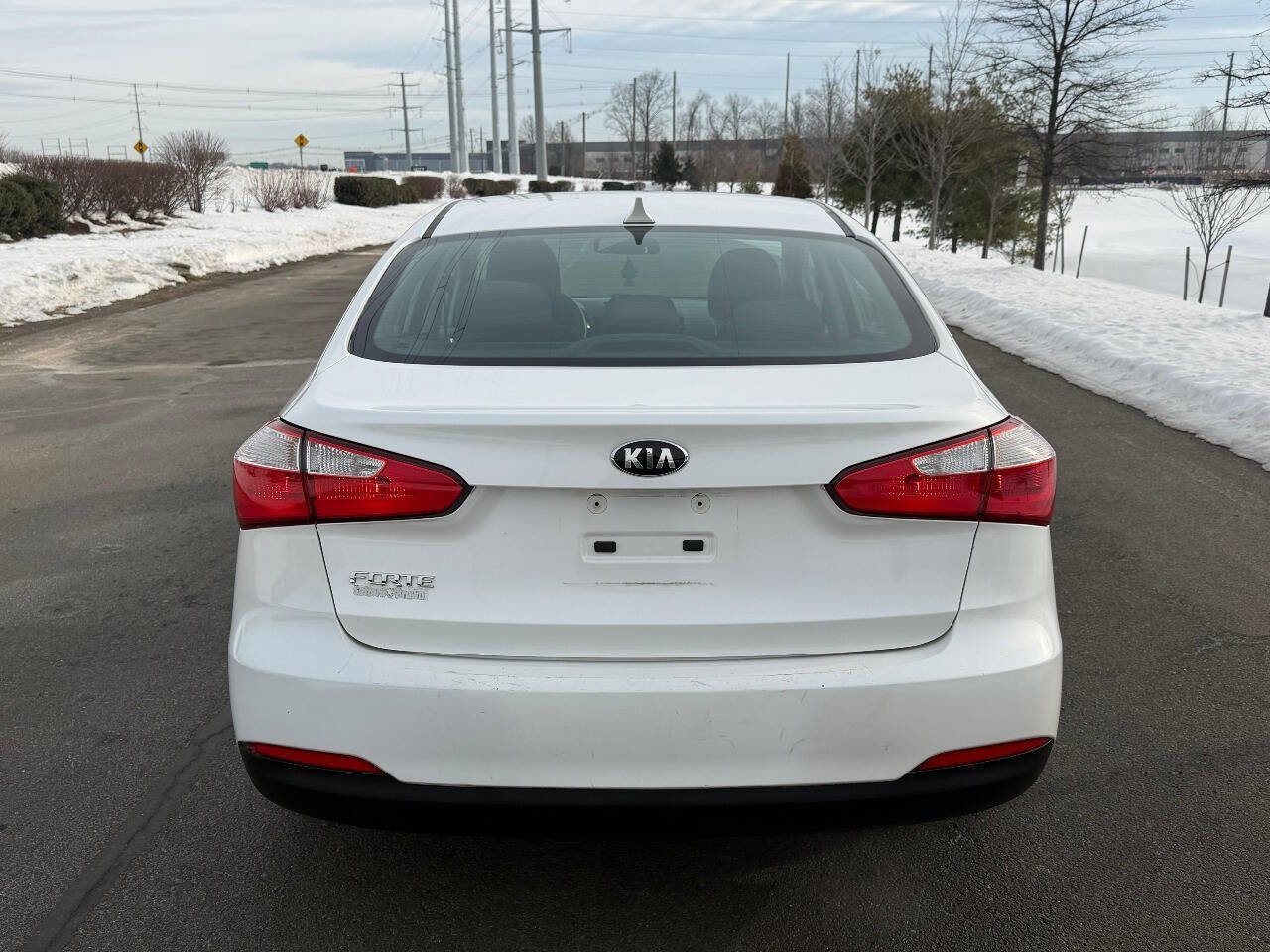 Used 2015 Kia Forte LX w/ Popular Package image 5