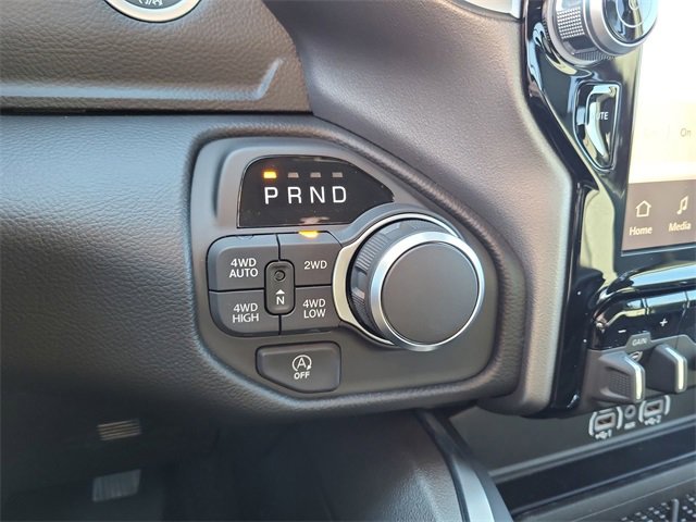 New 2026 RAM 1500 4x4 Crew Cab image 21