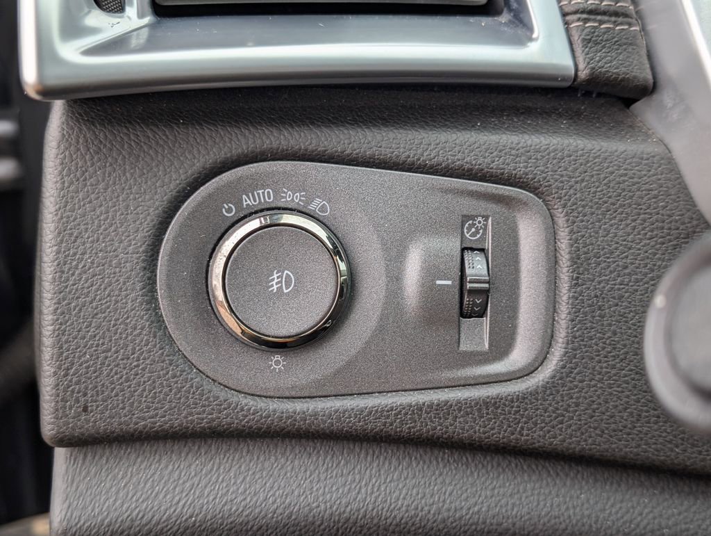 Used 2012 Cadillac SRX Performance image 30