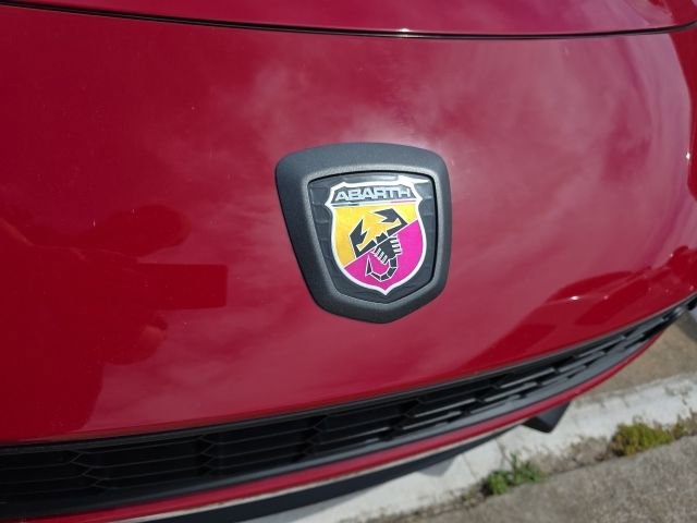 Used 2017 FIAT 124 Spider Abarth image 9