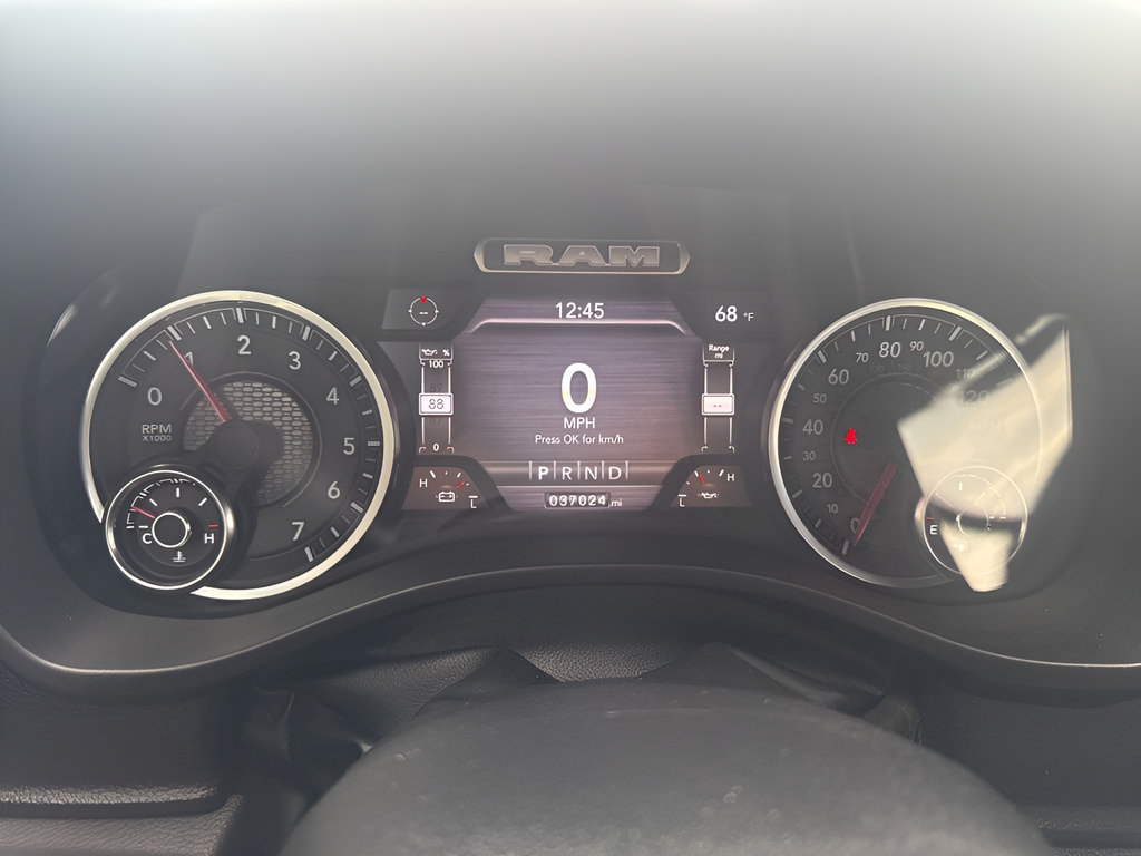 Used 2023 RAM 1500 Laramie AWD/4WD image 18