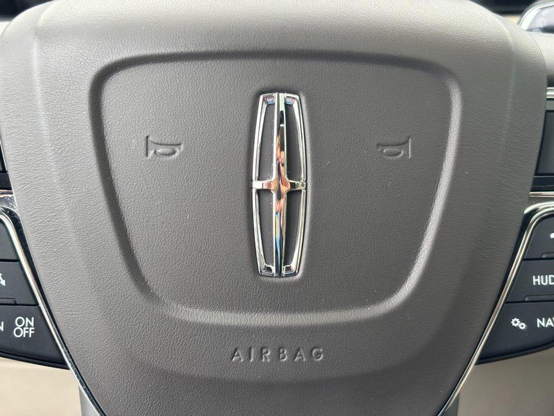 Used 2020 Lincoln Navigator L Reserve w/ Luxury Package image 20