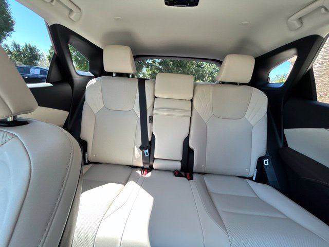 Used 2024 Lexus RX 350 Premium w/ Accessory Package (Z1) AWD/4WD image 31