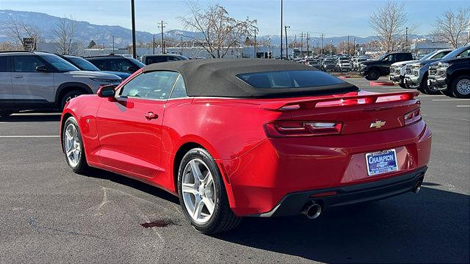 Used 2018 Chevrolet Camaro LT image 7