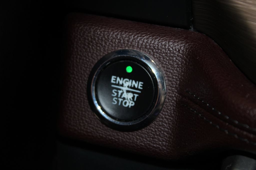 Used 2022 Ford Expedition Limited AWD/4WD image 42