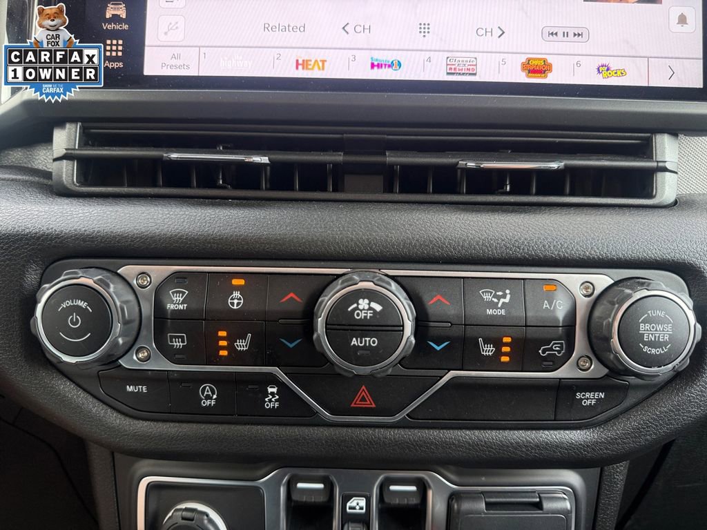 Certified 2025 Jeep Wrangler Sport S image 29