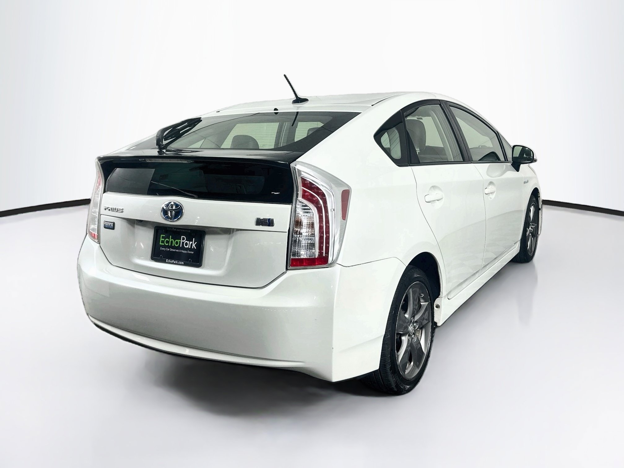Used 2015 Toyota Prius Persona Series FWD image 9