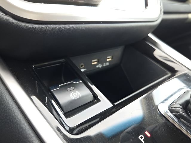 Used 2022 Subaru Legacy Premium AWD/4WD image 26