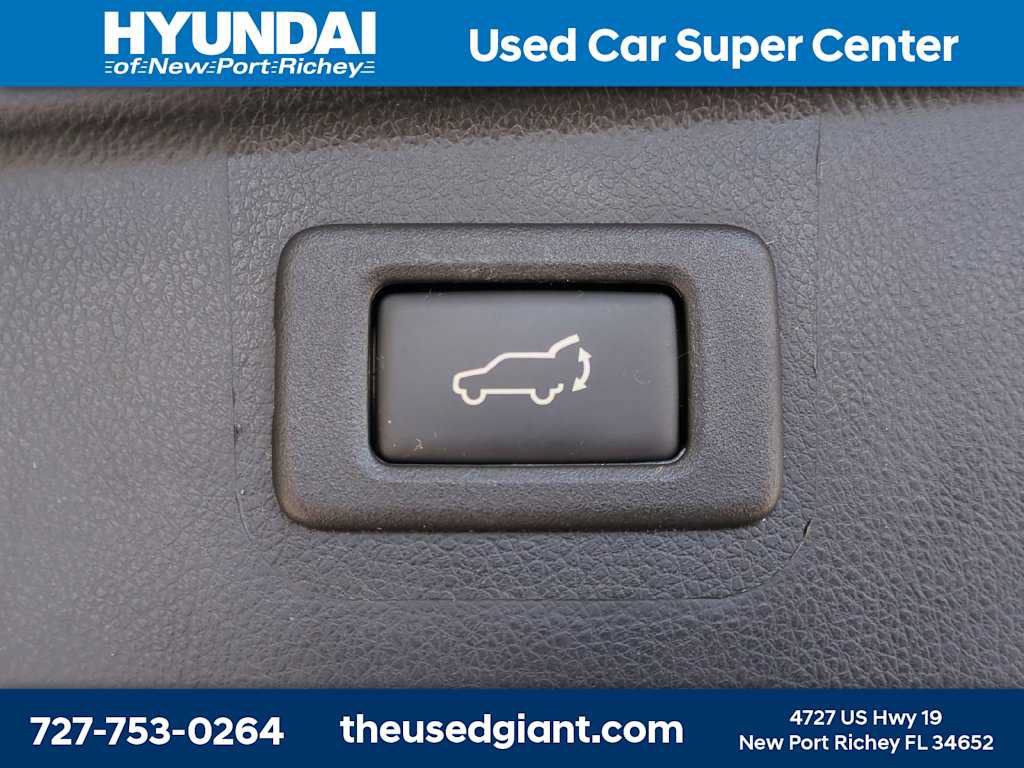 Used 2017 Subaru Outback 2.5i Touring w/ Popular Package #5A AWD/4WD image 13