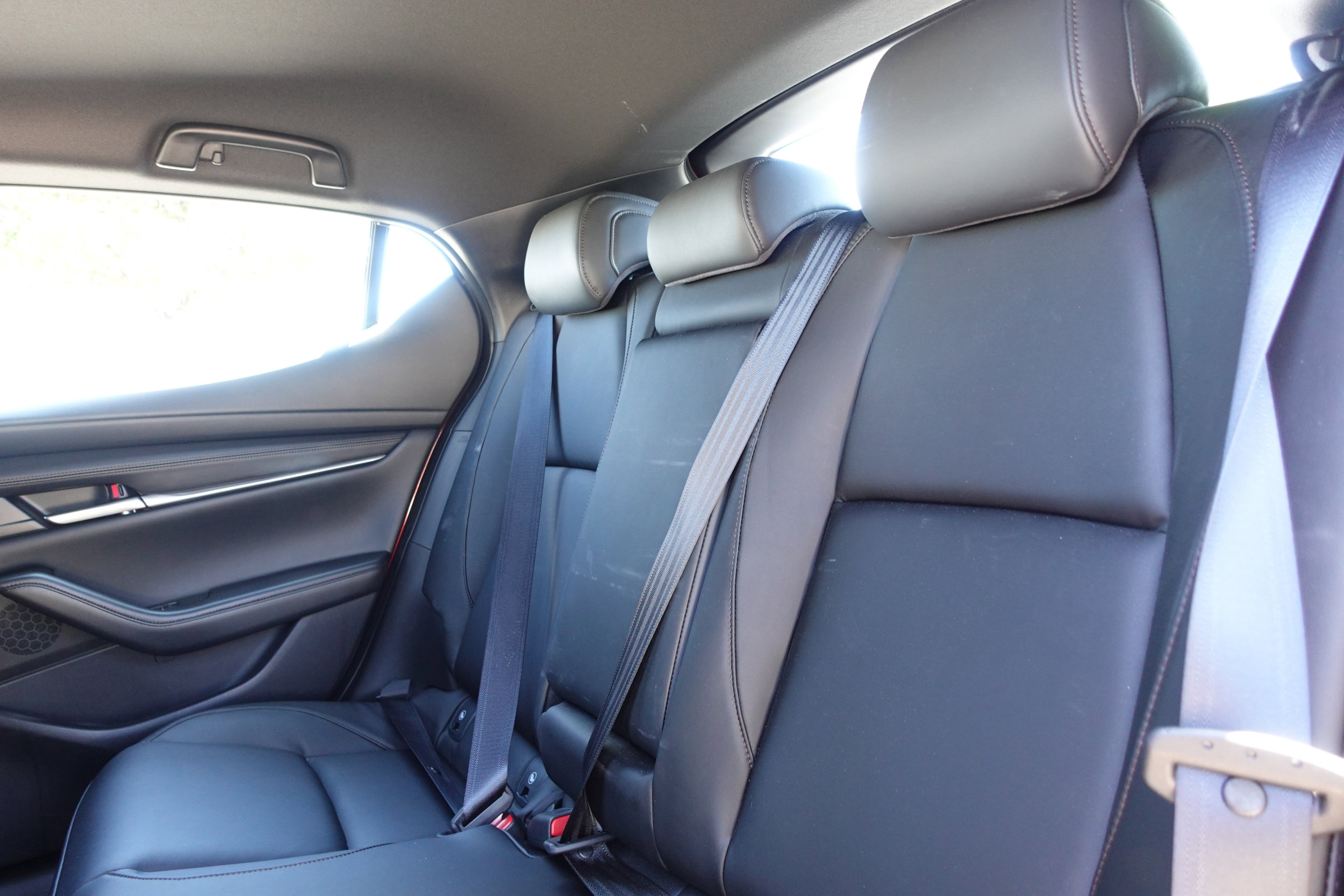 Certified 2025 MAZDA MAZDA3 s Sport image 23