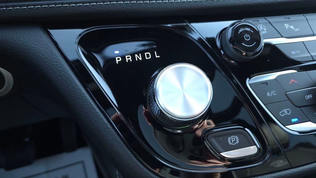 New 2026 Chrysler Pacifica Limited w/ S Appearance Package image 39