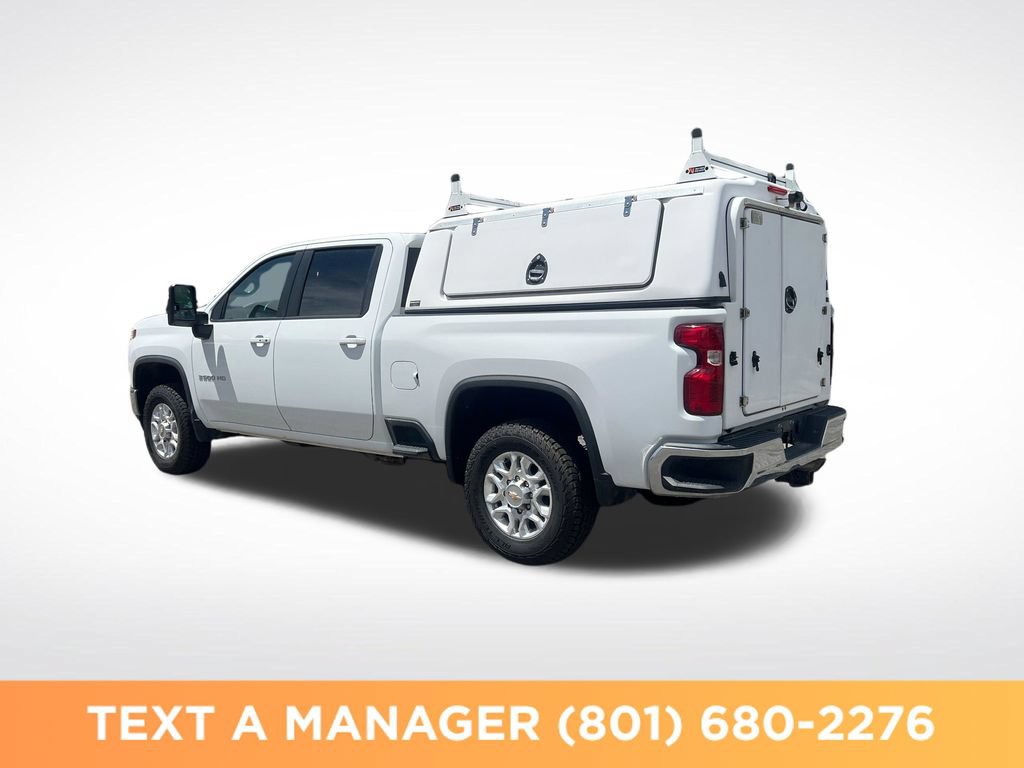 Used 2021 Chevrolet Silverado 3500 LT w/ Convenience Package AWD/4WD image 3