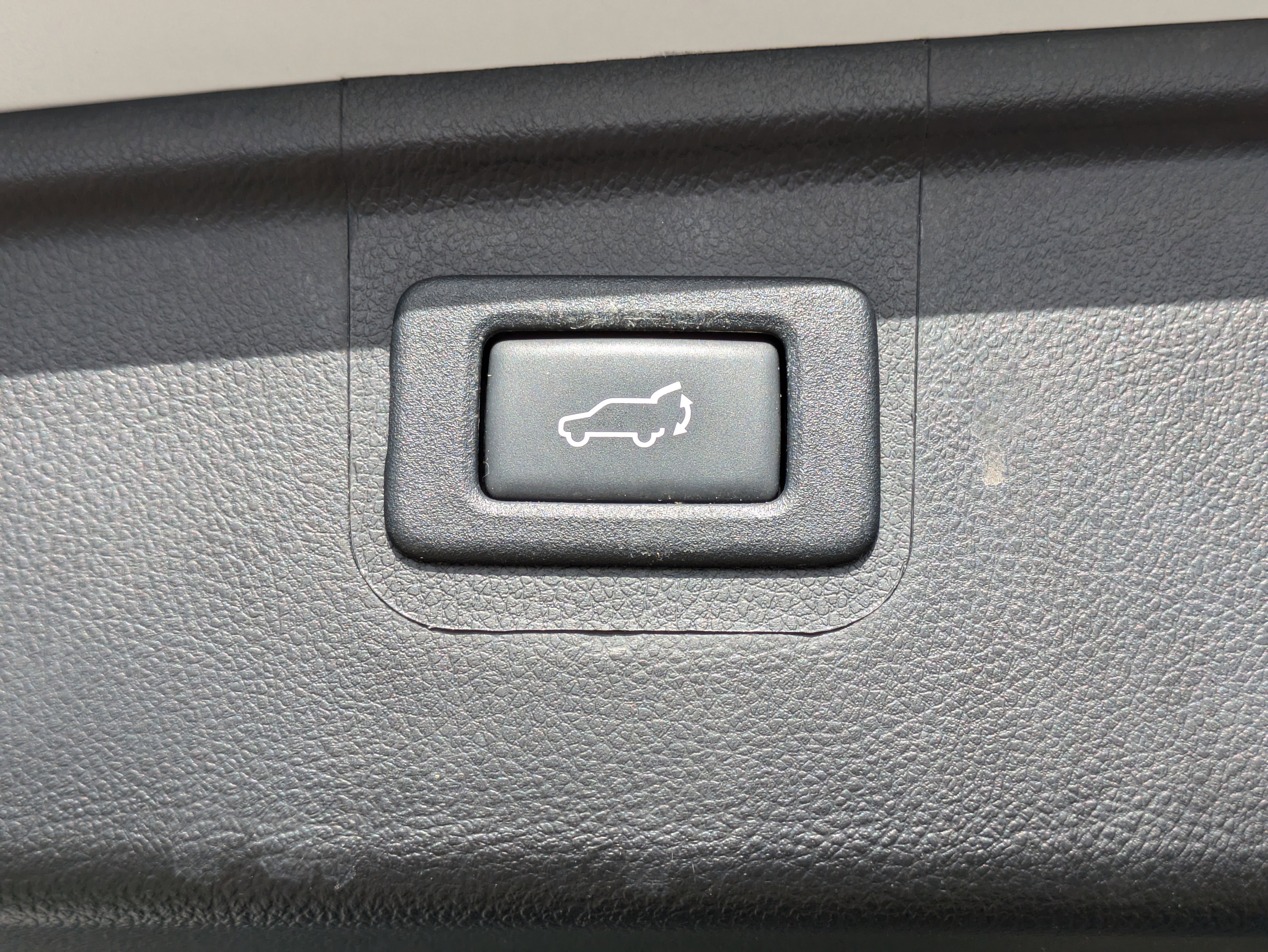 Used 2018 Subaru Outback 3.6R Touring w/ Popular Package #3 image 14