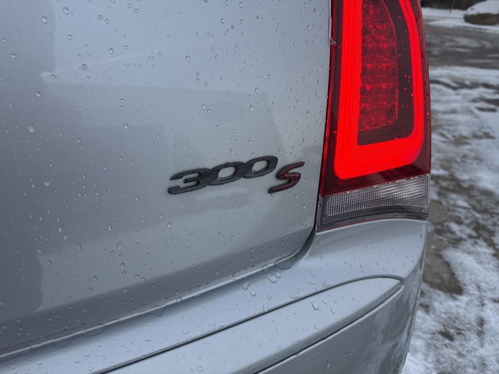 Used 2022 Chrysler 300 S w/ Safetytec Plus Group image 45