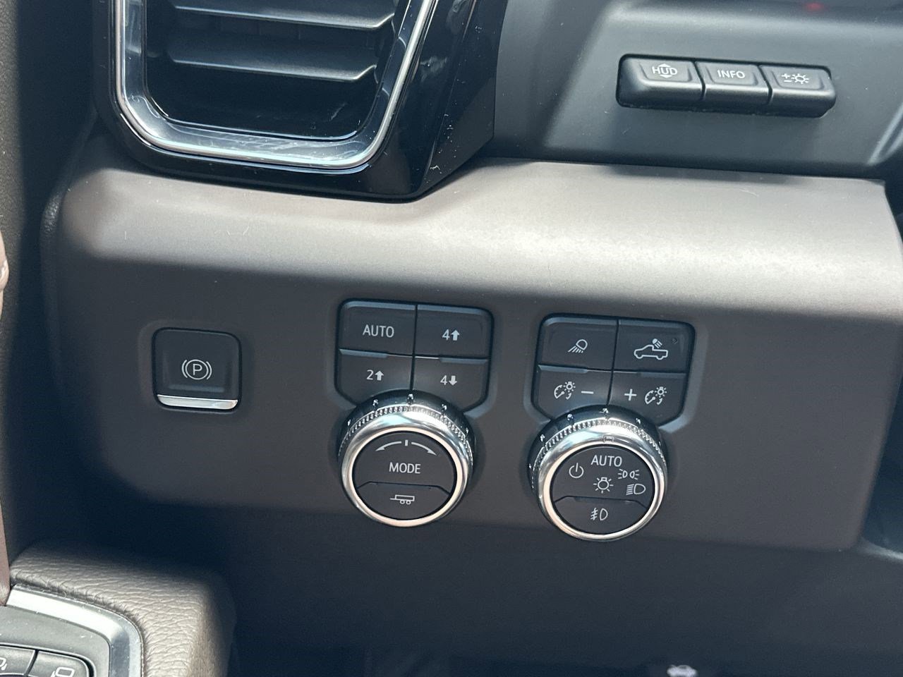 Certified 2023 GMC Sierra 1500 Denali w/ Denali Reserve Package image 18