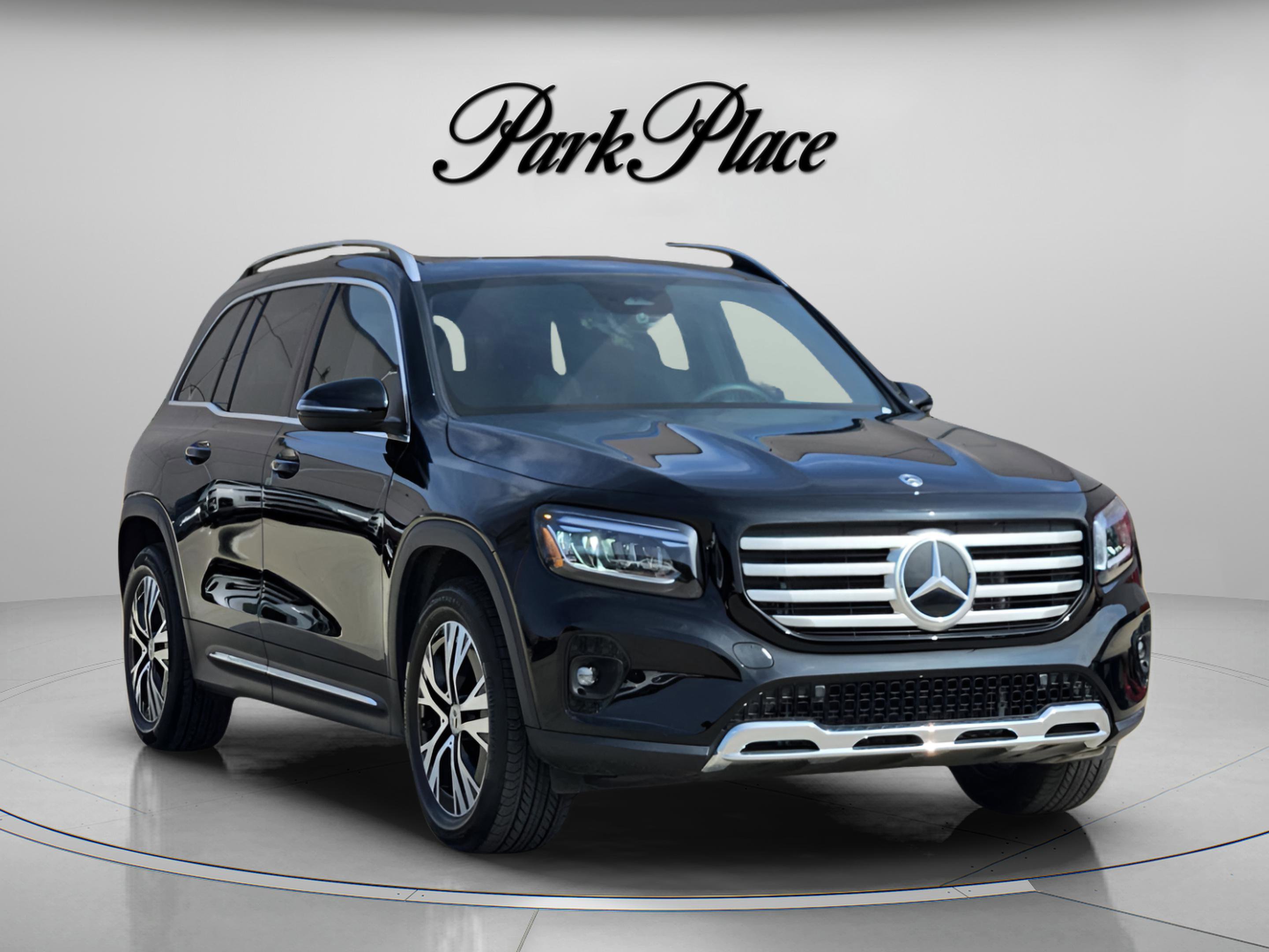 Used 2026 Mercedes-Benz GLB 250 image 5