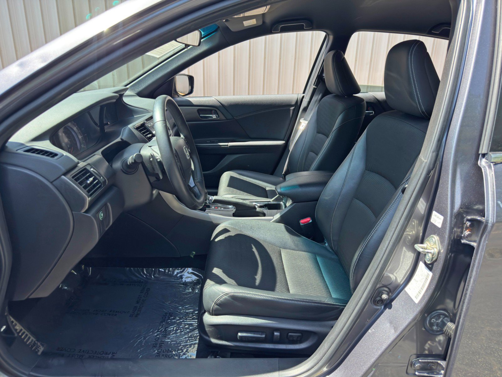 Used 2017 Honda Accord Sport image 15