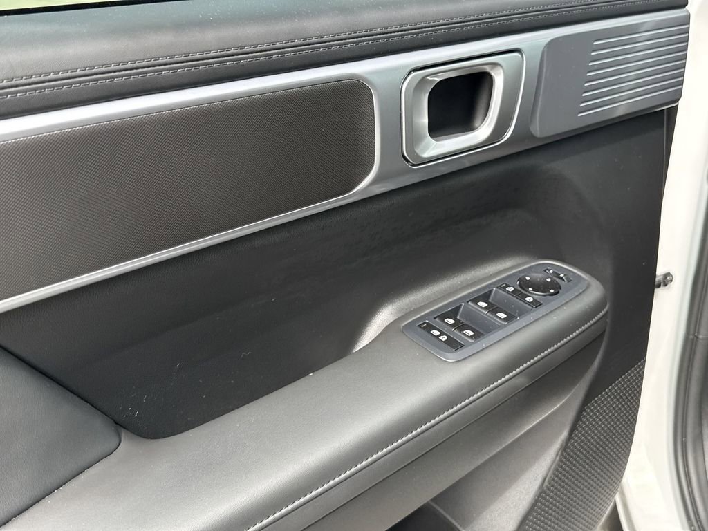 Used 2025 Hyundai Santa Fe SEL image 29