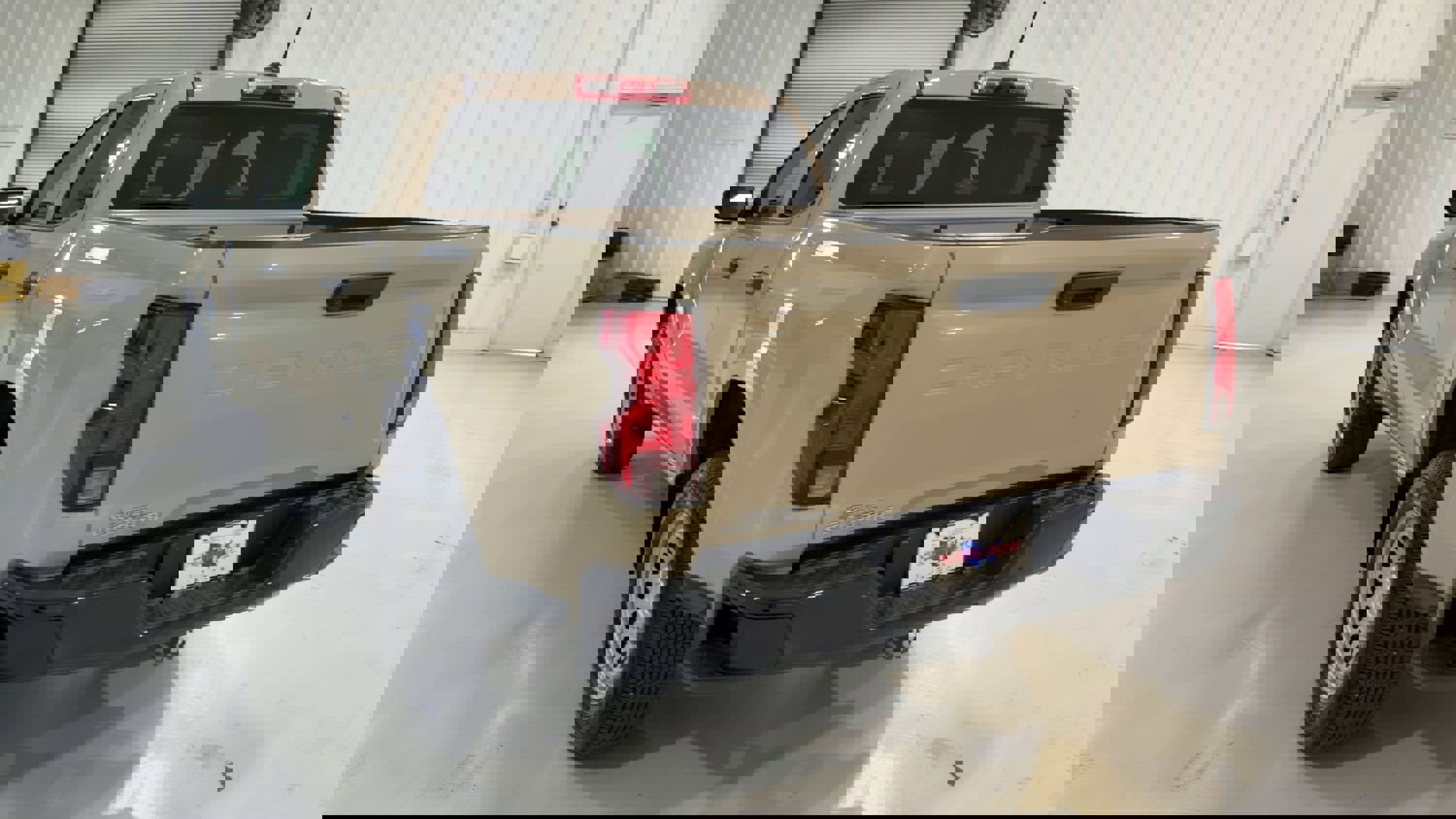 Used 2023 Chevrolet Colorado W/T image 8