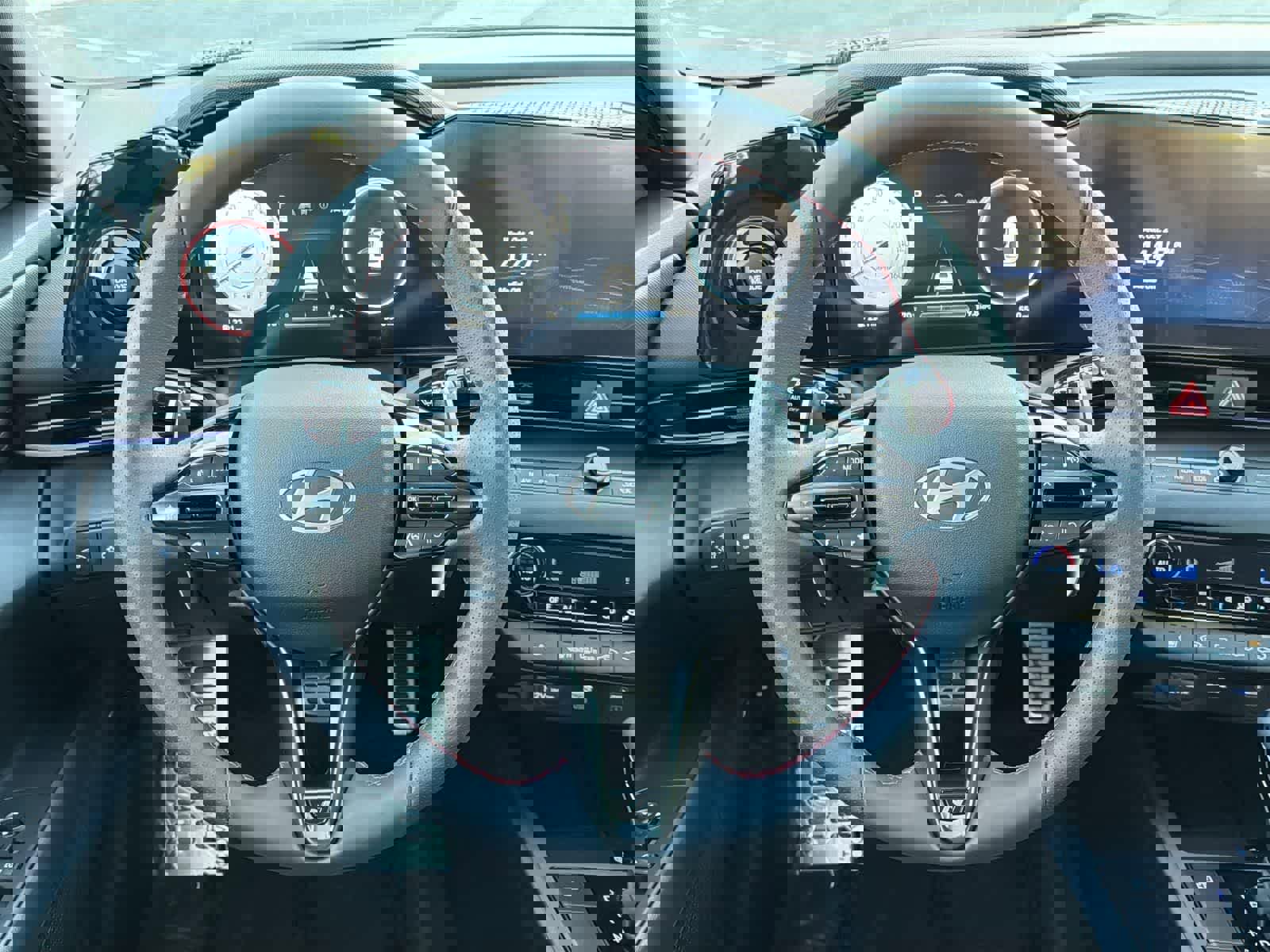 Certified 2025 Hyundai Elantra N Line image 12