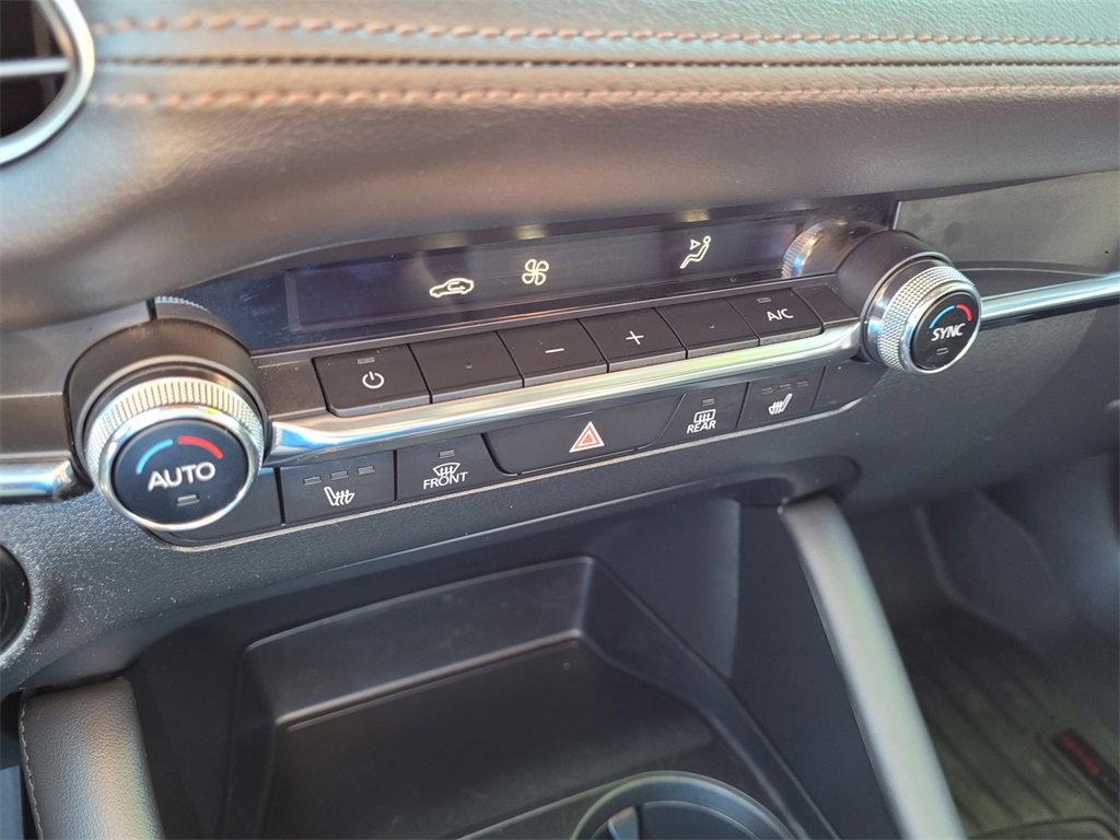 Used 2023 MAZDA MAZDA3 s image 17