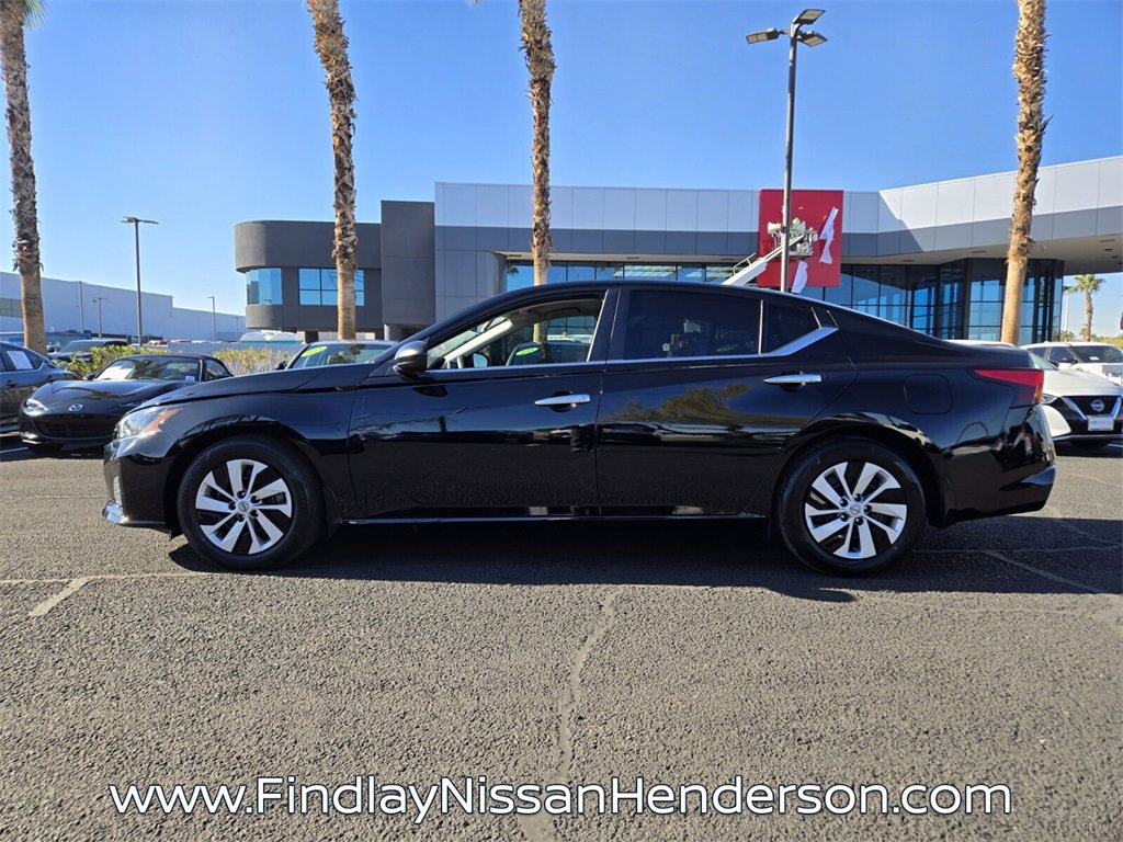 Used 2025 Nissan Altima 2.5 S image 3