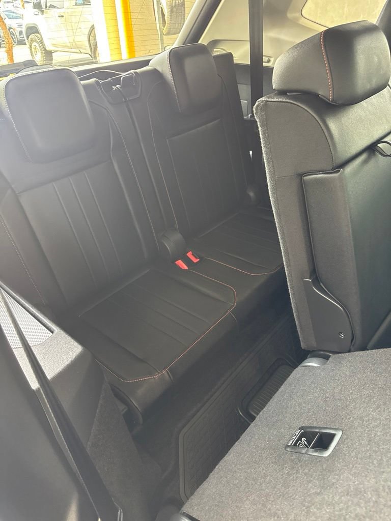 Certified 2024 Volkswagen Tiguan Wolfsburg Edition FWD image 9