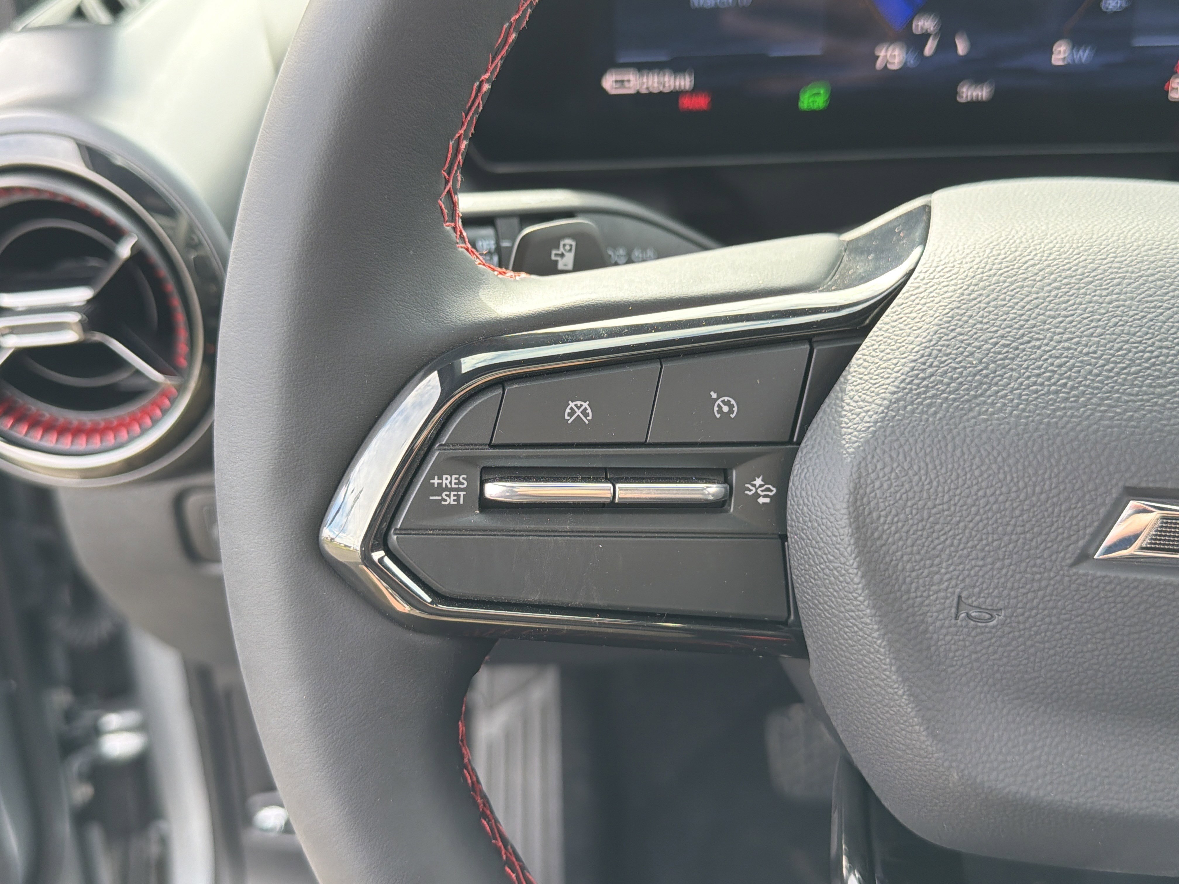 New 2026 Chevrolet Equinox EV RS image 18